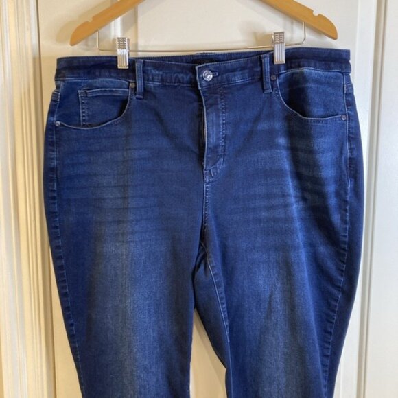 Talbots Sz PLUS 18W Blue Straight Leg Denim Jeans Stretch Pockets Dark Wash - Picture 2 of 4